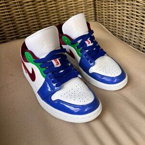 Super Cool Women's Air Jordan ! Low SE MultiColor, Like New, Size 7.5.